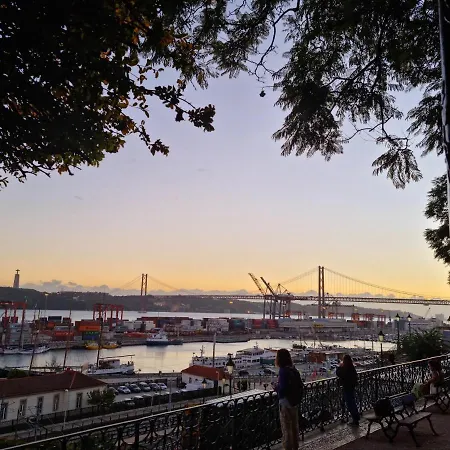 Apartman Janelas Verdes - Peaceful Views *