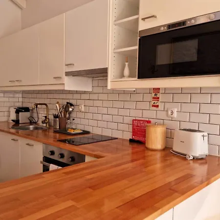 Apartament Janelas Verdes - Peaceful Views