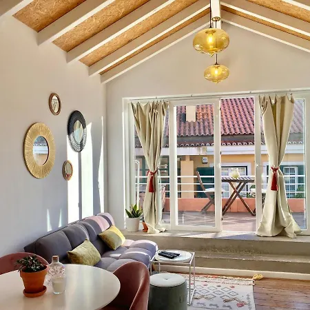 Apartament Janelas Verdes - Peaceful Views